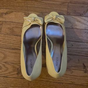 Alfani yellow heels